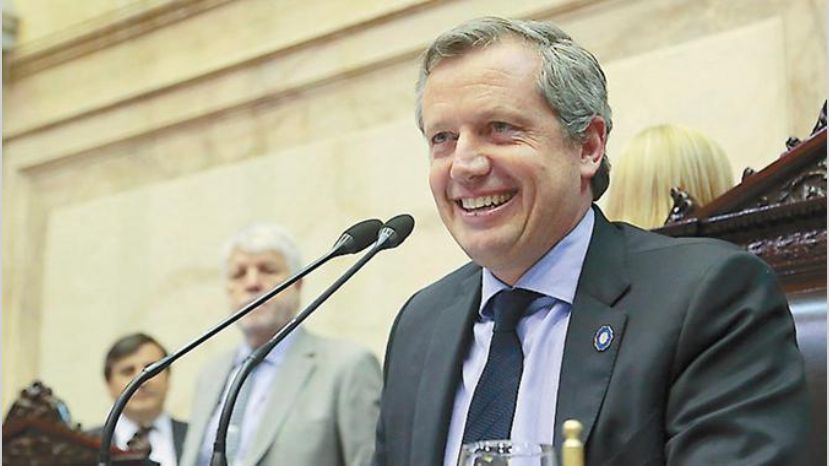 edicioncalificada.com_.ar_15358_tapa_492017_17019