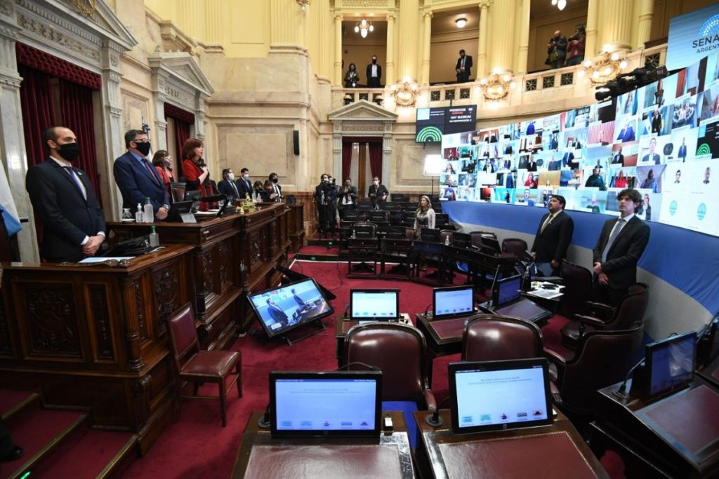 sesion-virtual-Senado-himno-21-mayo-2020-1024x683