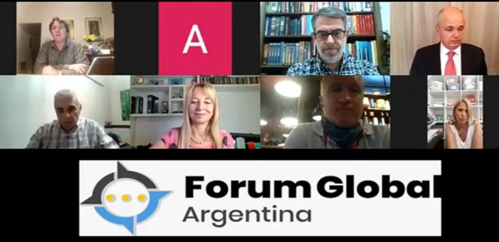 La nueva edición del Forum Global Argentina estuvo integrada por Elisabet Piacentini, Alejandro Fargosi, Víctor Fera y Gabriel Ballerini La nueva edición del Forum Global Argentina estuvo integrada por Elisabet Piacentini, Alejandro Fargosi, Víctor Fera y Gabriel Ballerini