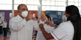 El gobernador Manzur saludó a los trabajadores por su día