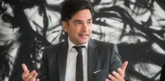 “Los vedetismos de la oposición dañan la esperanza de los argentinos”, dijo Nazareno Etchepare de DEMOS