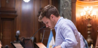 Votarán la derogación de impuesto sobre tarjetas de crédito en Legislatura porteña