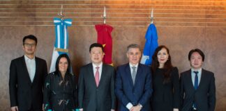 Pablo González recibió al Embajador de China y confirma presencia en el Congreso CIPPE 2023