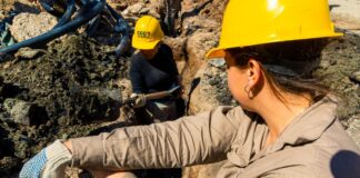 AySA trabaja para llegar con agua potable a más barrios populares de Quilmes