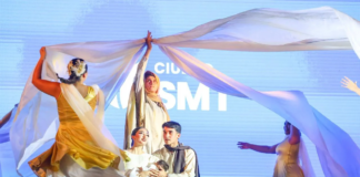 Cientos de vecinos disfrutaron el espectáculo “Navidad en la Ciudad” en Plaza Independencia de San Miguel de Tucumán